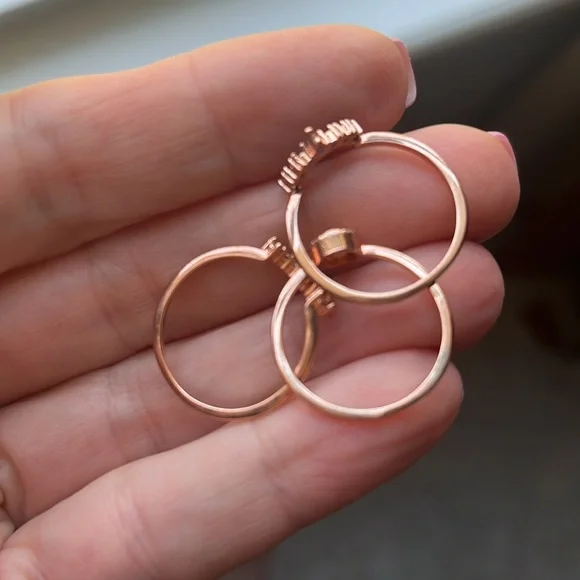 Rose Gold Sunburst 3 Piece Ring - Picture 7 of 12